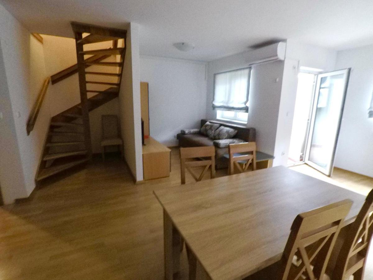 Apartmani Funda 波尔 外观 照片